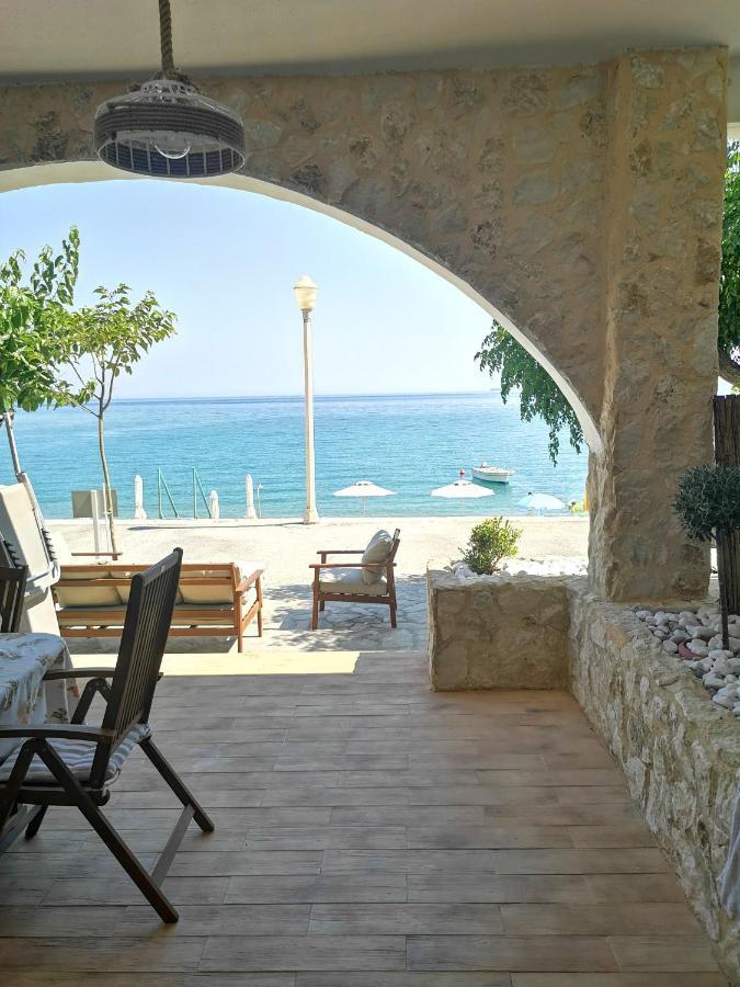 Relax Seaside House By Living In Blue Villa Haraki Exterior photo